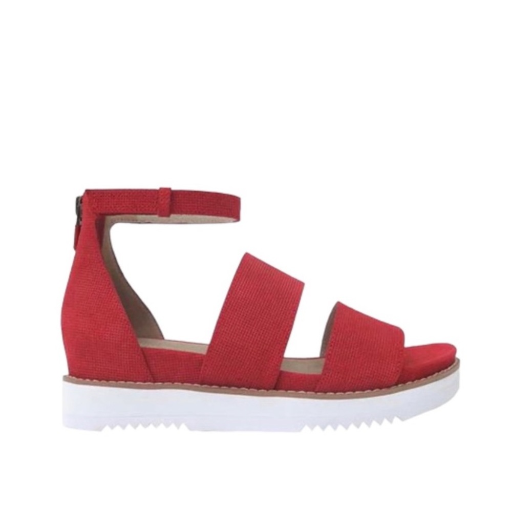 Eileen Fisher Keno platform sandal - color current leather #Eileenfisher